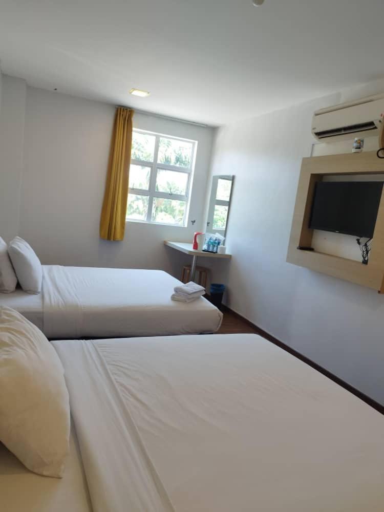 Santai Morib Hotel Exterior photo